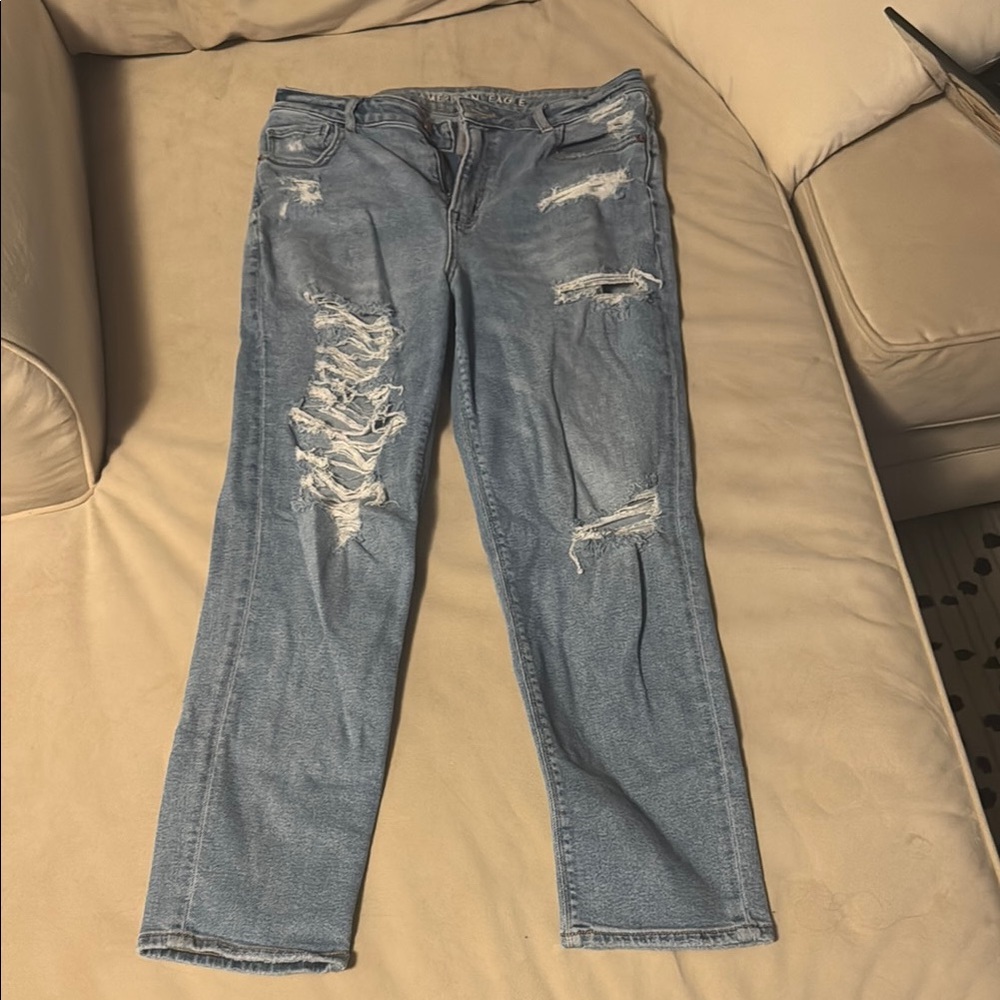 American Eagle Blue Distressed Capris